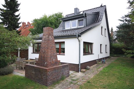Attraktives Einfamilienhaus auf sonnigem Südwestgarten in direkter Nähe vom großen Spektesee