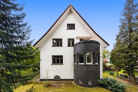 Baukunst von 1934 - Beeindruckende Altbauvilla mit Gästehaus in absoluter Toplage von Falkensee-Finkenkrug