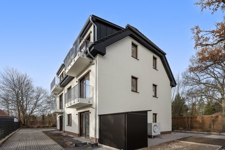 Beeindruckend schöne 2-Zimmer-Erdgeschosswohnung mit Terrasse in exklusiver Seenähe