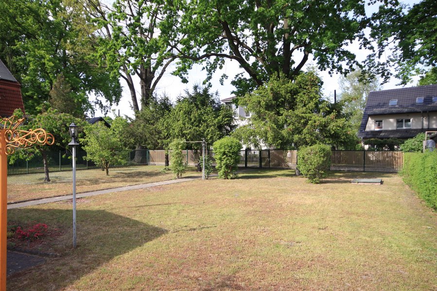 Beliebtes Vogelviertel Falkensee – Baugrundstück für zwei Einfamilienhäuser oder ein großes Haus