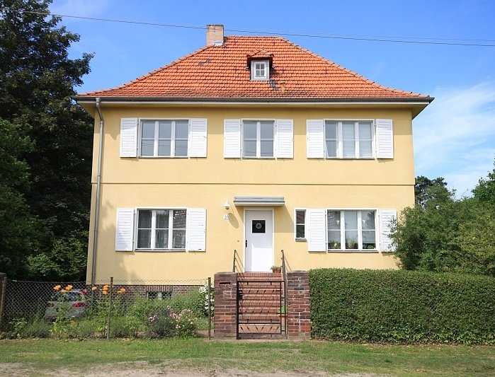 Besonders schöne 30er-Jahre-Villa mit bester Ausstattung und herrlichem Süd/Westgarten!