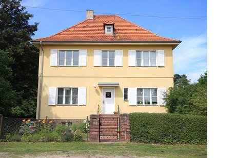 Besonders schöne 30er-Jahre-Villa mit bester Ausstattung und herrlichem Süd/Westgarten!