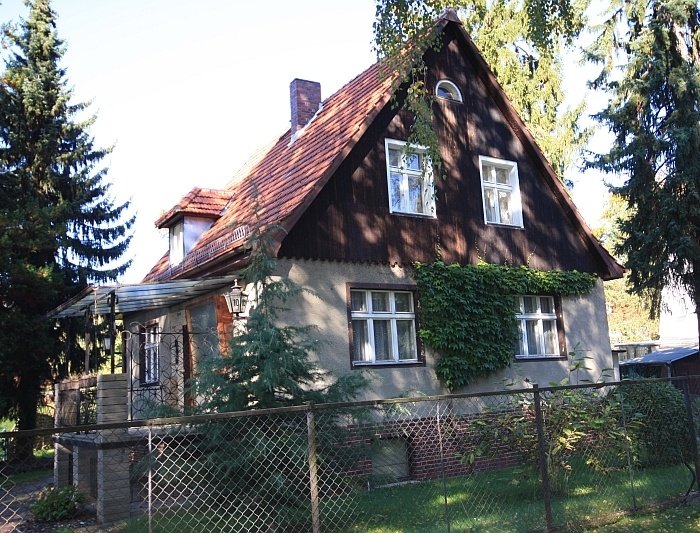 Bestlage Falkensee-Finkenkrug: Charmantes Einfamilienhaus von 1937 auf großzügigem Traumgrundstück