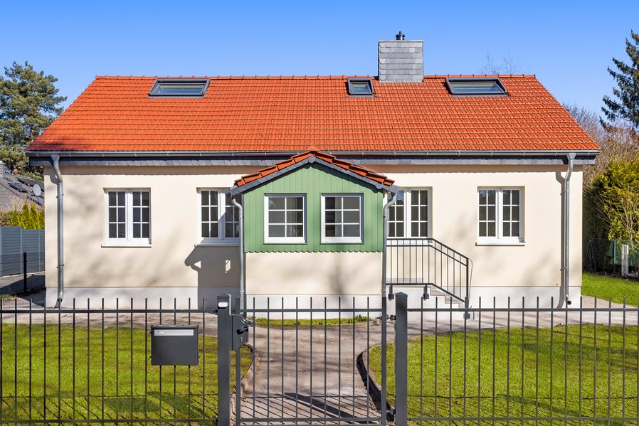 Bestlage Goetheallee! Erstbezug - Einfamilienhaus im Bungalowstil in direkter Wald- und Seenähe