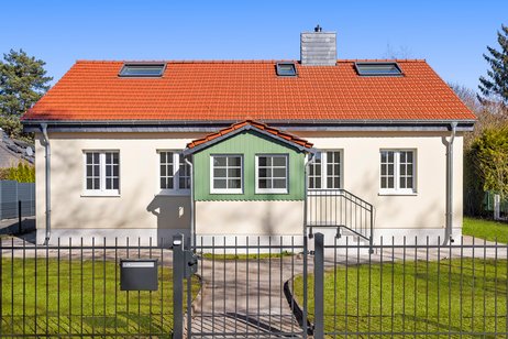 Bestlage Goetheallee! Erstbezug - Einfamilienhaus im Bungalowstil in direkter Wald- und Seenähe