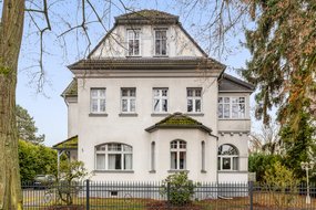 Bestlage Kaulbachstraße – Bezugsfreie, bildschöne 2-Zimmer-Dachgeschosswohnung im Jugendstil