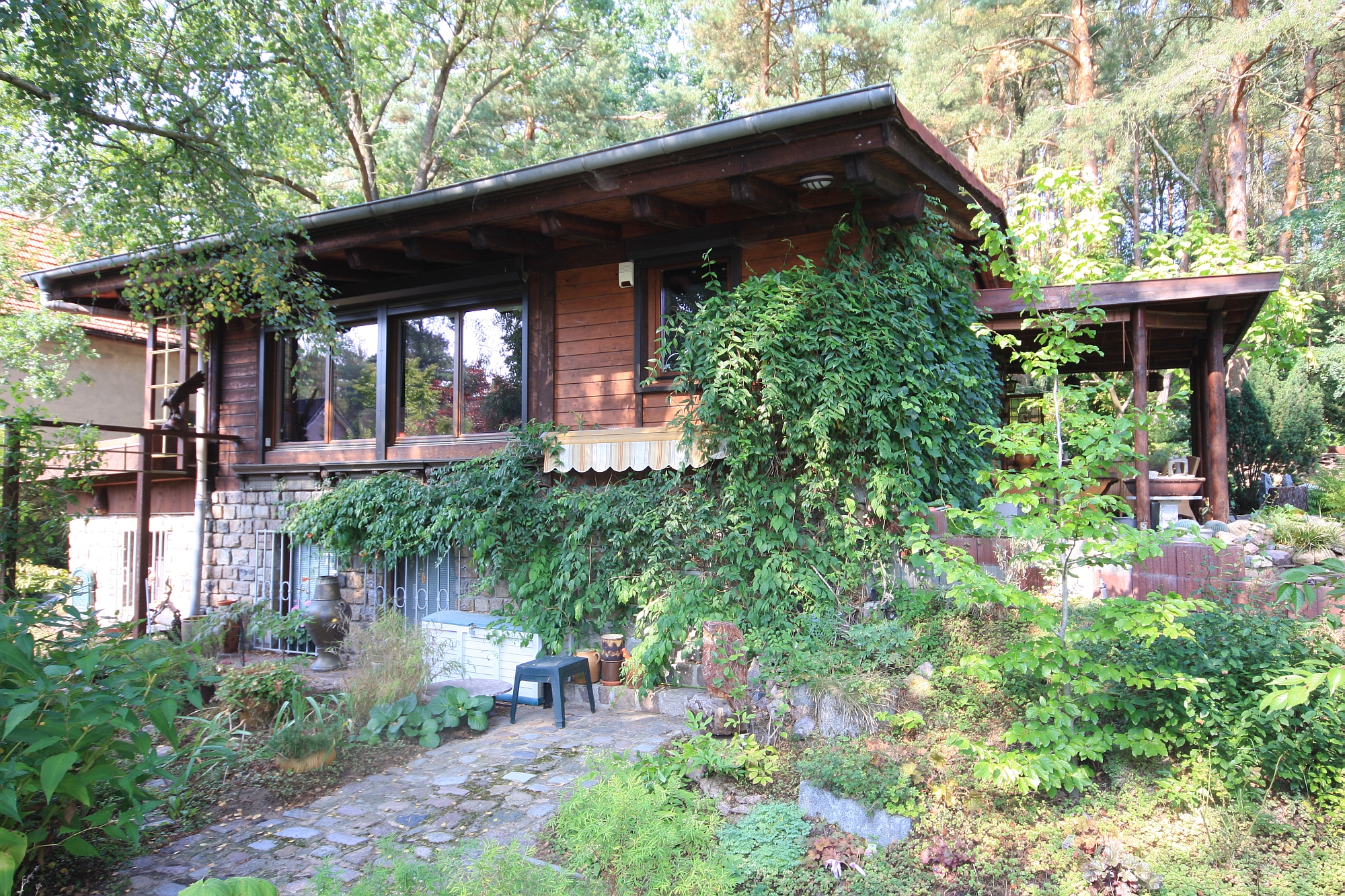 Bezauberndes Wochenendhaus direkt am Wald mit weiteren Bauplatz für ein