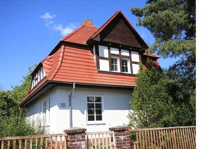 Bildschöne Altbauvilla von 1913 in ruhiger Wohnlage auf parkähnlichem Doppelgrundstück