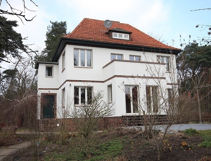 Bildschöne Altbauvilla von 1932 mit geschmackvoller Ausstattung auf großzügigem Traumgrundstück