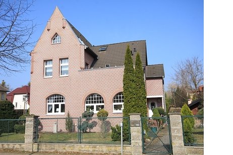Charmantes Ein- bis Zweifamilienhaus von 1906 in Spitzenlage Falkensee-Finkenkrug