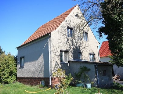 Charmantes Einfamilienhaus aus den 30er-Jahren auf sonnigem Grundstück in gefragter Lage von Dallgow