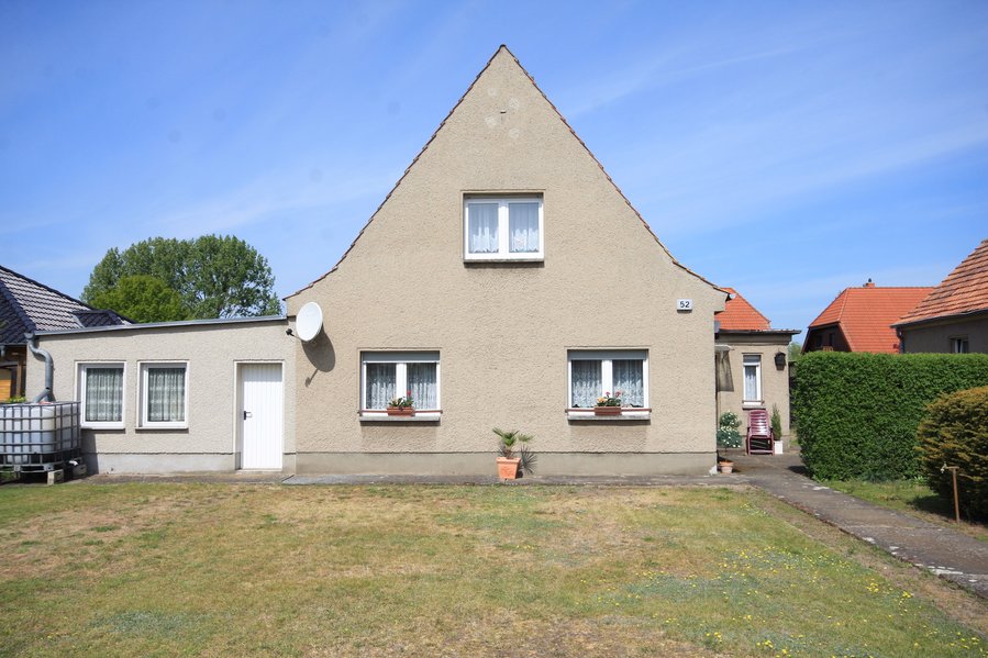 Charmantes Einfamilienhaus mit großer Garage in sehr beliebter Wohnlage von Wustermark