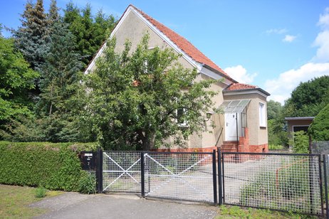 Charmantes Einfamilienhaus von 1934 mit traumhaften Blick ins Grüne in ruhiger und zentraler Wohnlage