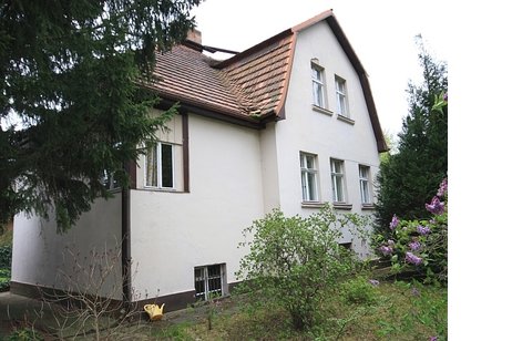 Charmantes Jugendstil-Juwel von 1906 auf großzügigem Südgarten in Spitzenlage von Finkenkrug