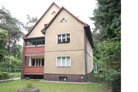Charmantes Mehrfamilienhaus von 1937 mit 6 Wohneinheiten in ruhiger Wohnlage
