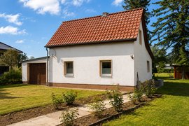 Einfamilienhaus auf großzügigem Gartengrundstück in den begehrten Vogelstraßen von Finkenkrug