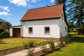 Einfamilienhaus auf großzügigem Gartengrundstück in den begehrten Vogelstraßen von Finkenkrug