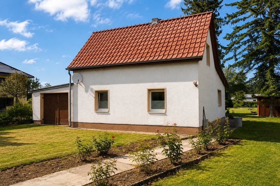 Einfamilienhaus auf großzügigem Gartengrundstück in den begehrten Vogelstraßen von Finkenkrug