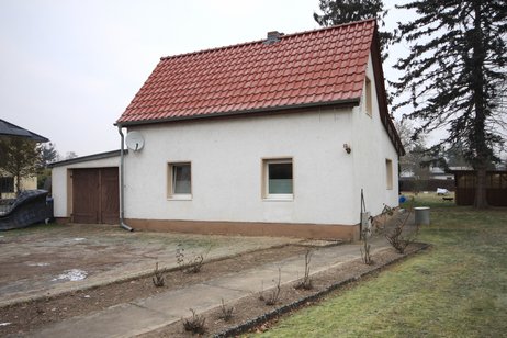 Einfamilienhaus auf großzügigem Gartengrundstück in den begehrten Vogelstraßen von Finkenkrug