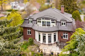 Einmaliges Villenanwesen mit exquisiter Ausstattung in bester Lage von Falkensee-Finkenkrug