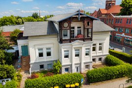 Einzigartige ehemalige Unternehmervilla von 1900 mit 7 Wohneinheiten und 1 Gewerbeeinheit
