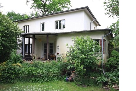 Einzigartiges Bauhaus von 1932 in direkter Nähe vom Lindenweiher in Spitzenlage von Finkenkrug