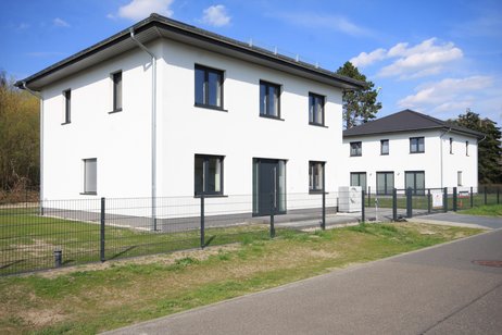 Erstbezug in Toplage: Exklusives Einfamilienhaus mit bester Ausstattung in Berlin sowie Bahnhofsnähe