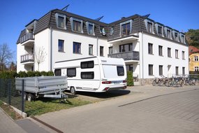 Exklusive 2-Zimmer-Erdgeschosswohnung mit Balkon, Gärtchen u. Fahrstuhl in Finkenkruger Toplage
