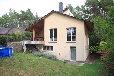 Exklusives Architektenhaus mit bester Ausstattung auf sonnigem Südwestgarten