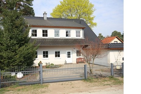 Exklusives Einfamilienhaus mit hochwertiger Ausstattung in Wald- und Seenähe!