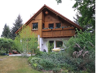 Exklusives Einfamilienhaus mit Keller auf sonnigem Südgrundstück in der begehrten Kolonie am See