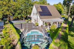 Exklusives Einfamilienhaus mit Pool und Photovoltaikanlage – Südwestlage in gefragtem Wohnumfeld