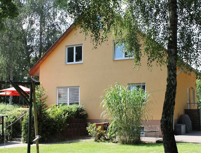 Exklusives Einfamilienhaus (Vollkeller) mit bester Ausstattung in direkter Seenähe!