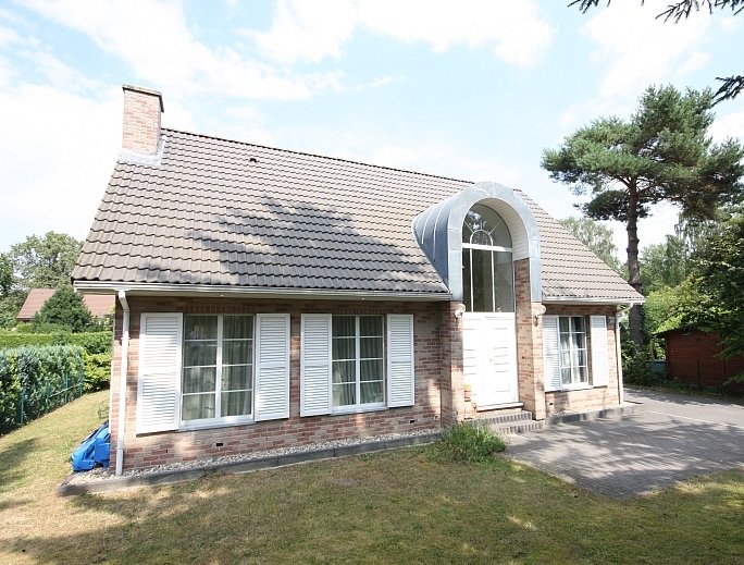 Exklusives Niedrigenergiehaus mit Wohlfühlgarantie in Toplage von Schönwalde