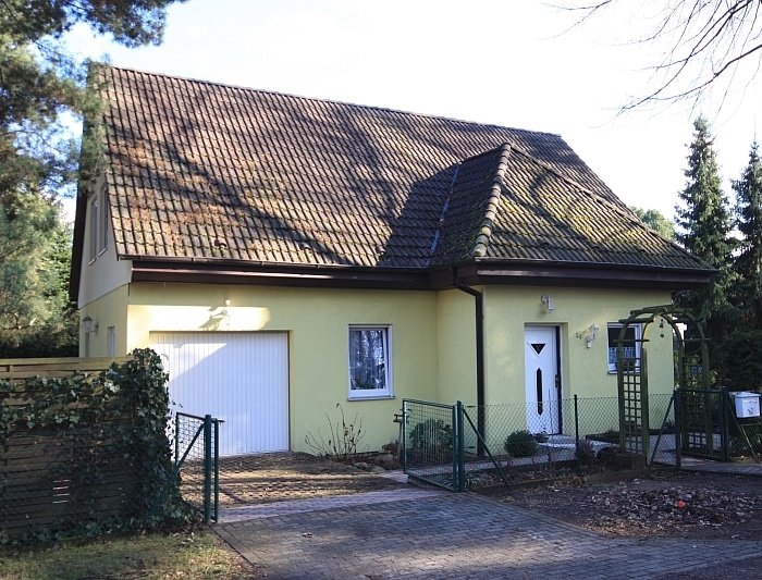Familienfreundliches Einfamilienhaus mit Garage und Wintergarten in Top-Lage Falkenhagener Alpen