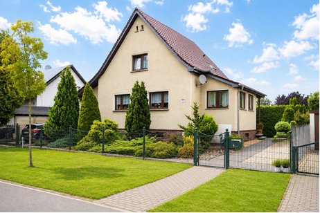 Gepflegtes Einfamilienhaus aus dem Jahr 1937 auf schönem Gartengrundstück in beliebter Wohnlage