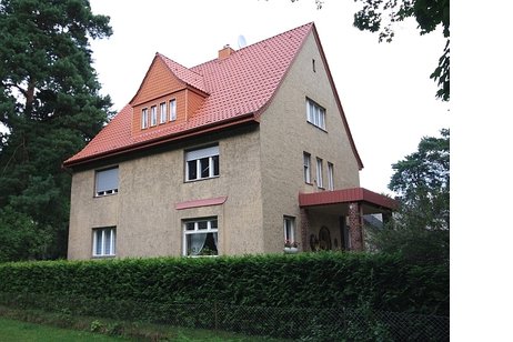Großzügige Dreifamilienhaus-Villa von 1936 auf sonnigem Gartengrundstück in Traumlage!
