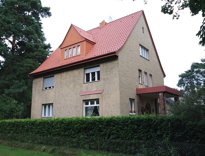Großzügige Dreifamilienhaus-Villa von 1936 auf sonnigem Gartengrundstück in Traumlage!