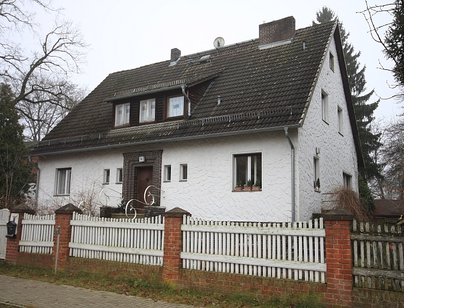 Großzügige Ein- bis Zweifamilienhaus-Villa von 1939 in absoluter Toplage von Falkensee-Finkenkrug