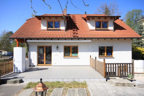 Großzügiges Einfamilienhaus mit Keller auf sonnigem Süd/West-Grundstück