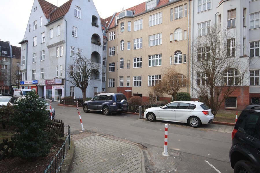 Gut geschnittene Vier-Zimmer-Wohnung in ruhiger und sehr beliebter Wohnlage von Berlin-Steglitz