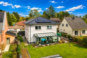 Hochwertiges Einfamilienhaus mit Pool und exklusiver Ausstattung in Toplage von Falkensee