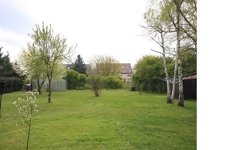 Idyllisches Baugrundstück mit sonniger Südausrichtung in direkter Nähe zu Berlin!