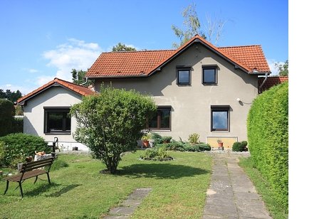 Interessantes Einfamilienhaus + ein weiterer Bauplatz + Doppelgarage in Toplage von Finkenkrug