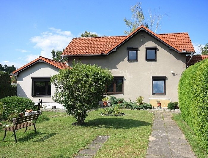 Interessantes Einfamilienhaus + ein weiterer Bauplatz + Doppelgarage in Toplage von Finkenkrug