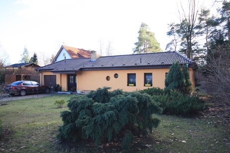 Interessantes Einfamilienhaus im Bungalowstil in beliebter Wohnlage + möglichen Bauplatz!