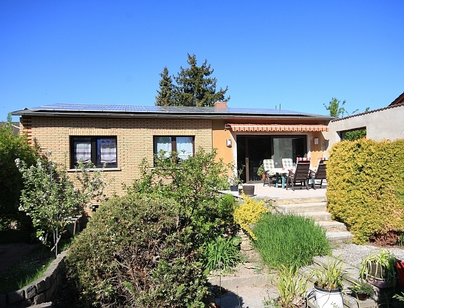 Interessantes Einfamilienhaus (Vollkeller) im Bungalowstil in optimaler Berlin- sowie Bahnhofsnähe!
