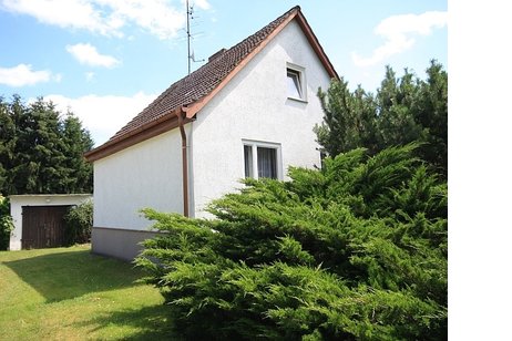Interessantes Kleinwohnhaus mit vielen Möglichkeiten in verkehrsgünstiger Lage