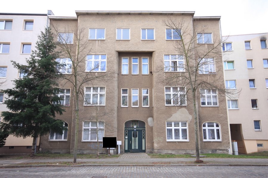 Interessantes Mehrfamilienhaus mit 9 Wohneinheiten in direkter Nähe zum Bahnhof