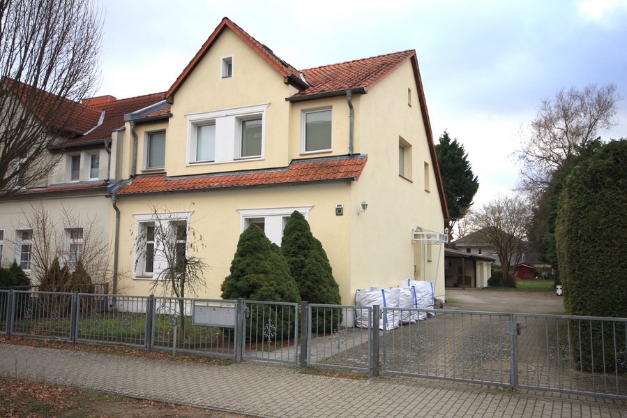 Interessantes Zweifamilienhaus mit möglichen Bauplatz in gefragter Wohnlage